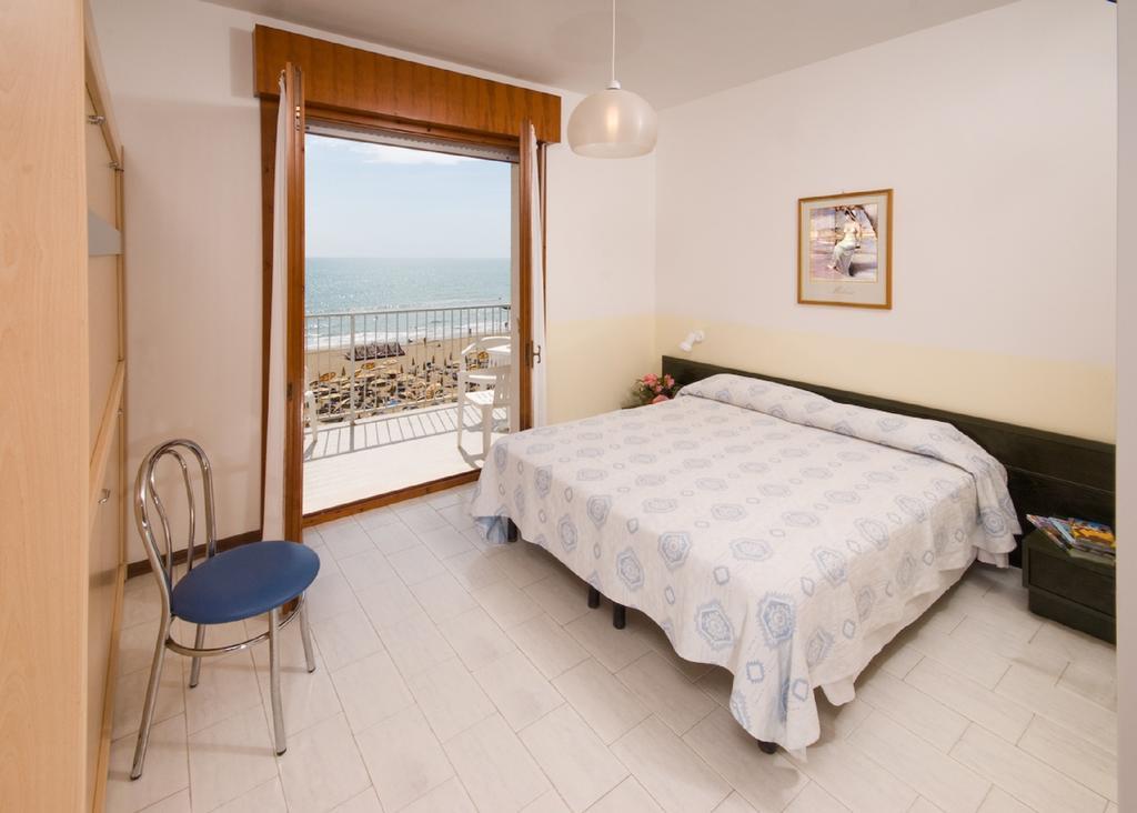 Garda Hotel 2*